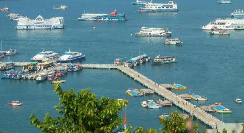 Oyo 1066 Encore Sea Side Pattaya Ngoại thất bức ảnh